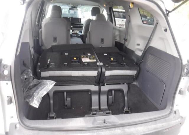2021 TOYOTA SIENNA(VIN: 5TDKRKEC4MS035656