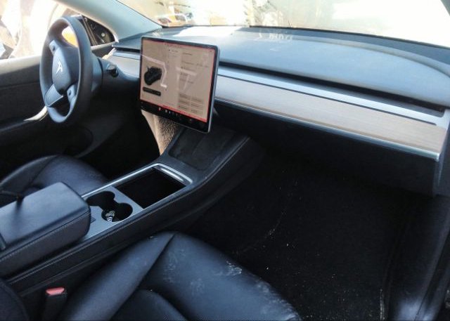 2021 TESLA MODEL Y(VIN: 5YJYGDEE6MF183910