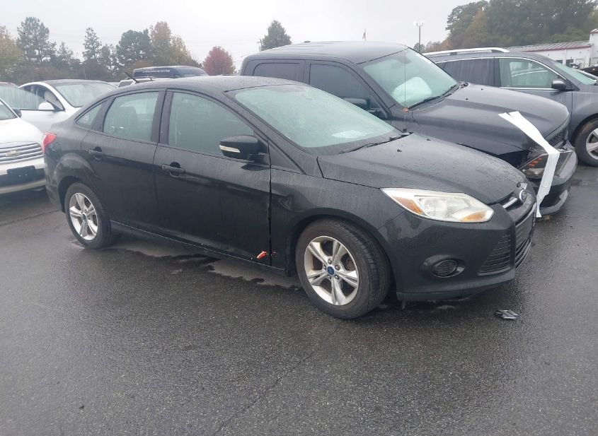 2014 FORD FOCUS SE photo