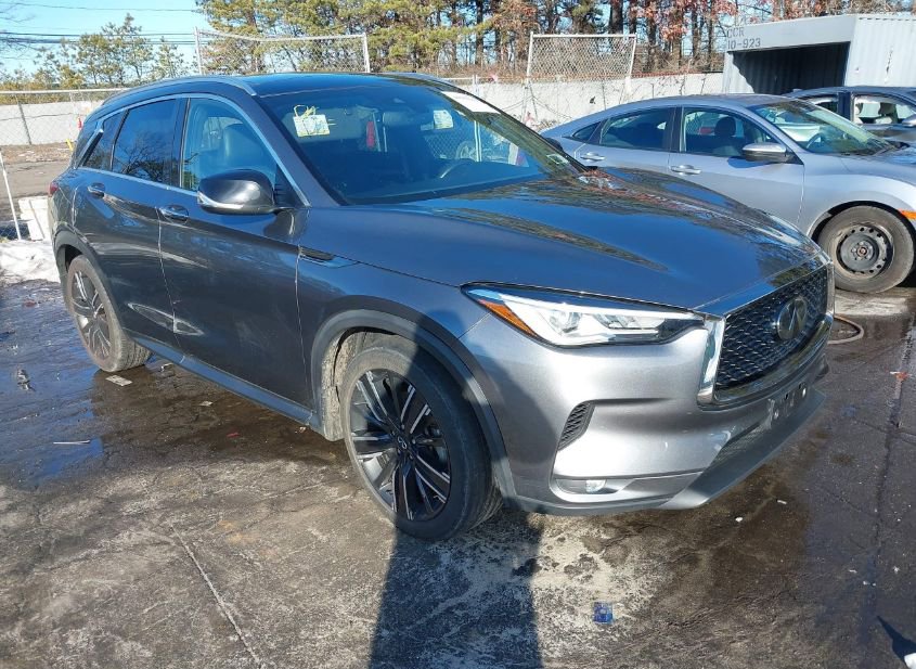 2021 INFINITI QX50 LUXE AWD photo