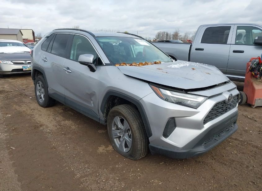 2025 TOYOTA RAV4 HYBRID XLE photo