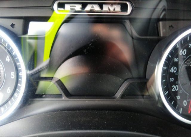 2021 RAM 1500(VIN: 1C6SRFJT1MN558871
