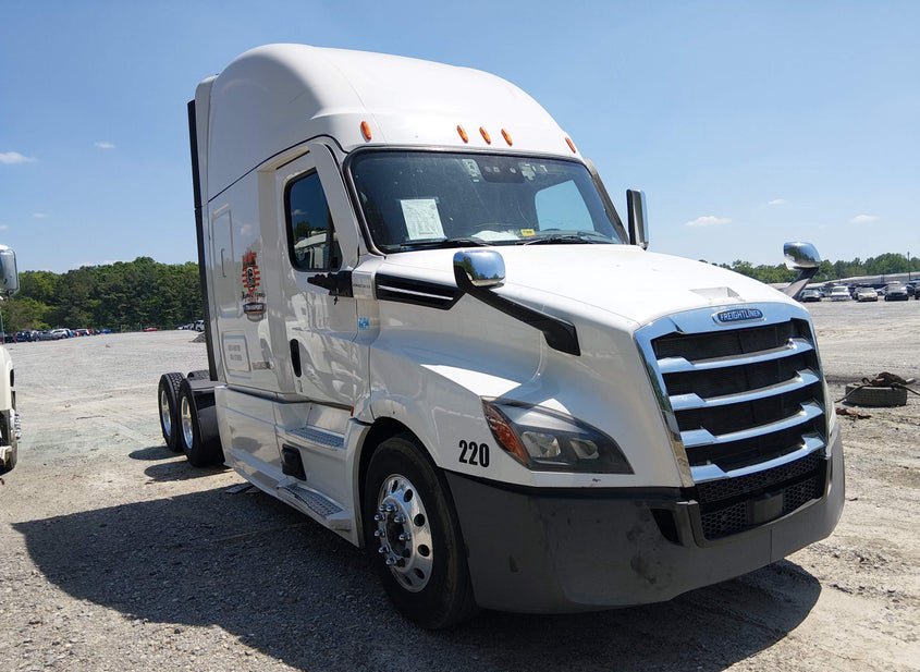 2020 Freightliner New Cascadia 126 photo