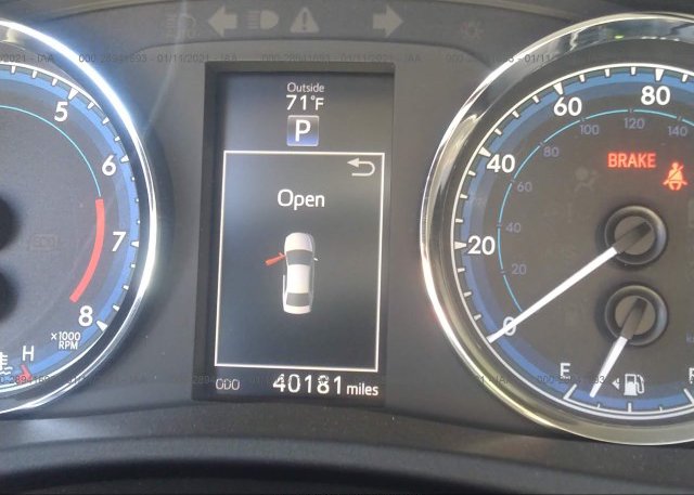2T1BURHEXKC165192 2019 TOYOTA COROLLA