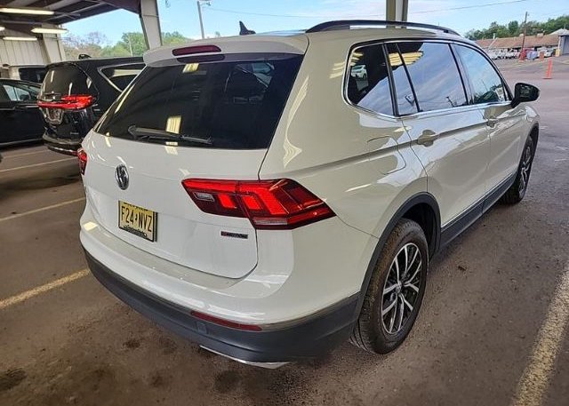 2021 VOLKSWAGEN TIGUAN (VIN: 3VV2B7AX8MM121256)