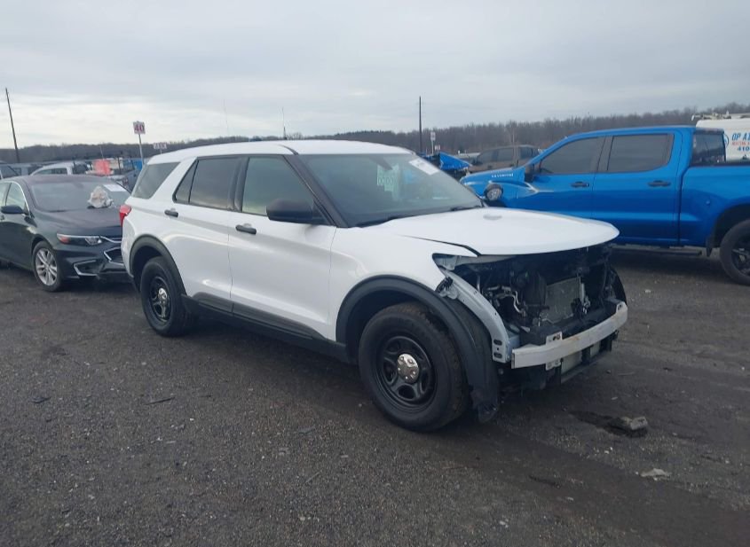 2021 FORD POLICE INTERCEPTOR UTILITY photo