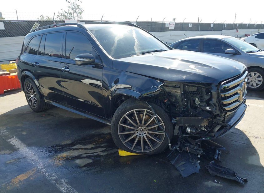 2025 Mercedes-Benz Gls 450 3.0L photo