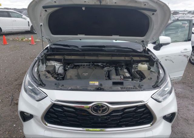 2022 TOYOTA HIGHLANDER(VIN: 5TDFZRAH5NS109521
