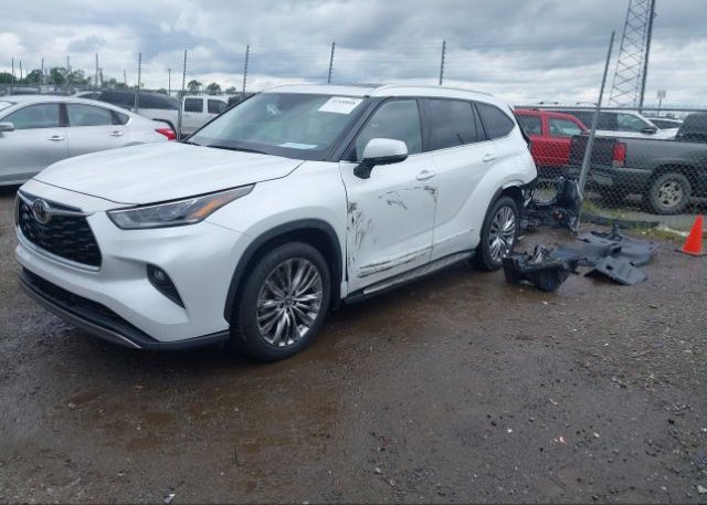 2022 TOYOTA HIGHLANDER(VIN: 5TDFZRAH5NS109521