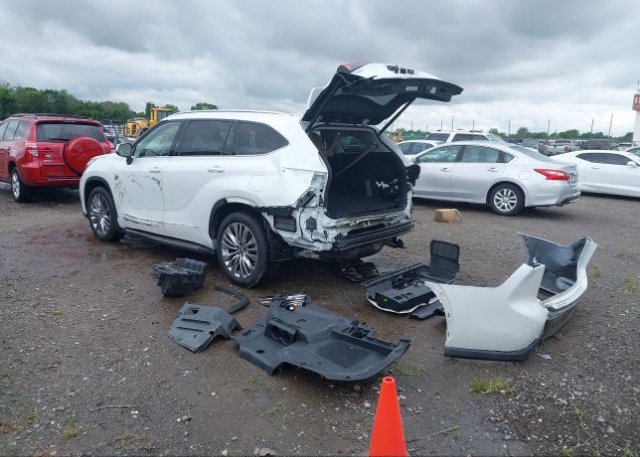 2022 TOYOTA HIGHLANDER(VIN: 5TDFZRAH5NS109521