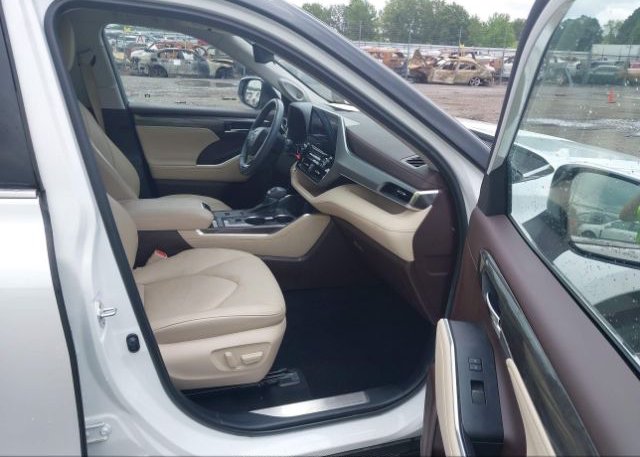 2022 TOYOTA HIGHLANDER(VIN: 5TDFZRAH5NS109521