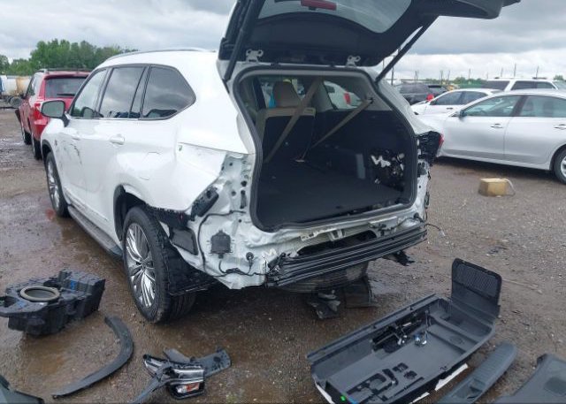2022 TOYOTA HIGHLANDER(VIN: 5TDFZRAH5NS109521