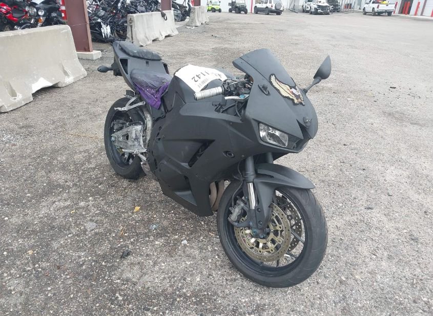 2016 HONDA CBR600 RR photo