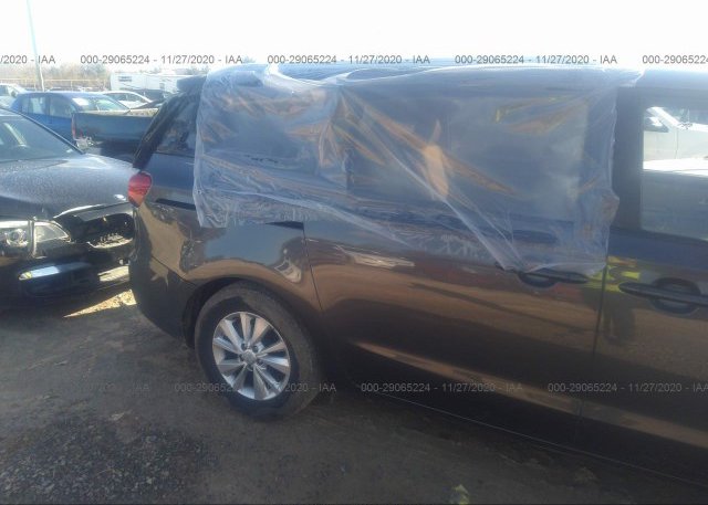 KNDMB5C1XF6042355 2015 KIA SEDONA