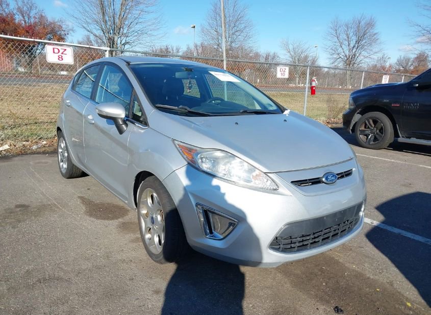 2013 FORD FIESTA TITANIUM photo