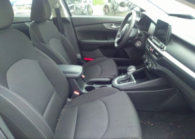 2021 KIA FORTE(VIN: 3KPF24AD3ME363886