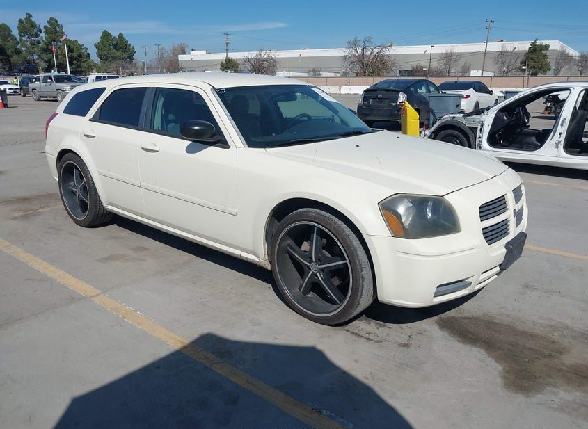 2006 DODGE MAGNUM photo