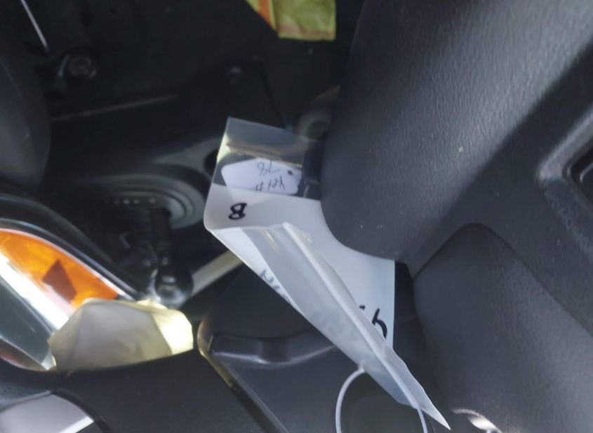 2019 NISSAN VERSA 1.6 S+ photo