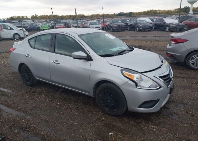 3N1CN7APXKL854313 2019 NISSAN VERSA SEDAN