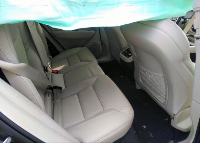 2021 VOLVO XC60(VIN: YV4102DL7M1685180