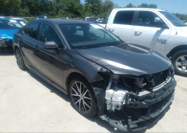 2021 TOYOTA CAMRY (VIN: 4T1G11AK3MU426065)
