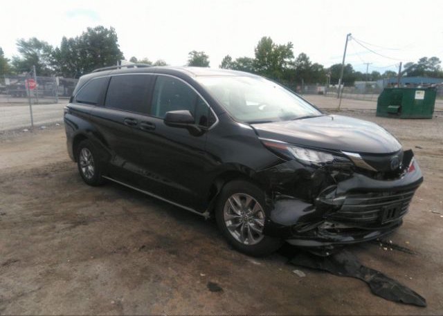 2023 TOYOTA SIENNA (VIN: 5TDKRKEC4PS147216)