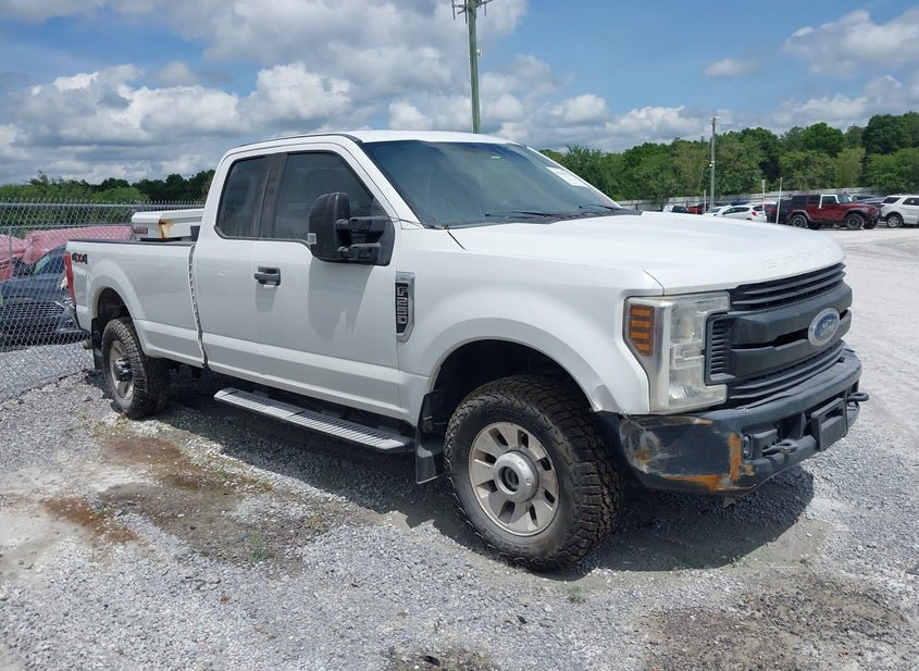 2018 Ford F-250 6.2L photo