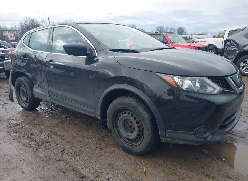 2019 NISSAN ROGUE SPORT S photo