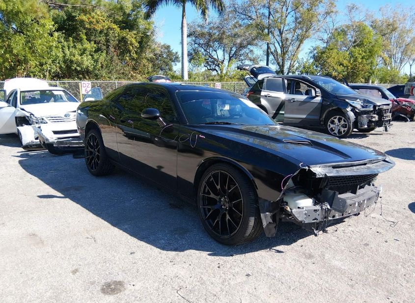 2015 DODGE CHALLENGER SXT photo