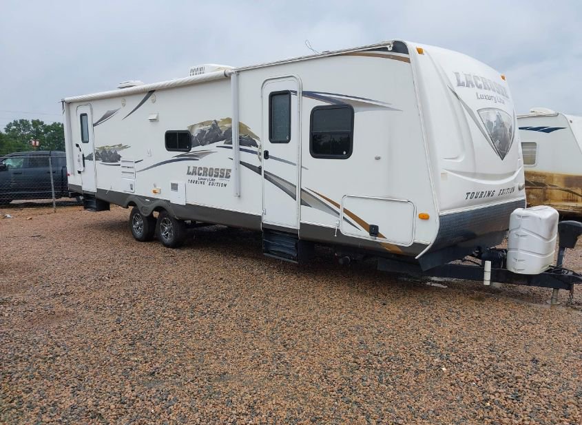 2012 FOREST RIVER LACROSSE photo