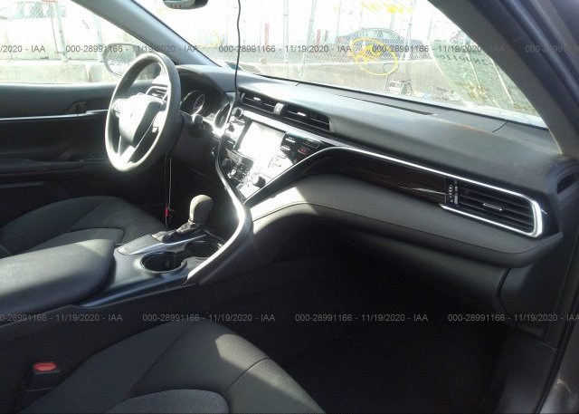 пригнать из сша 2018 TOYOTA CAMRY 4T1B11HKXJU079569