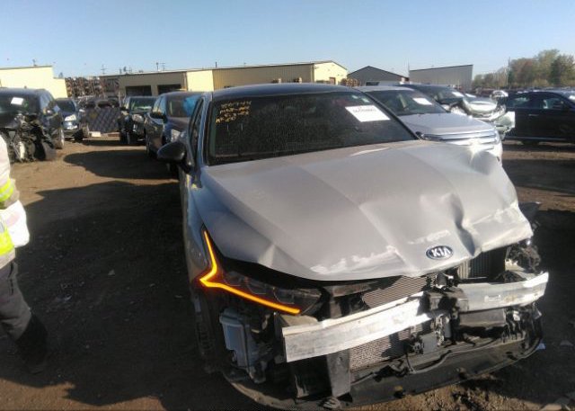 2021 KIA K5 (VIN: 5XXG64J29MG032115)