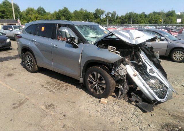 2021 TOYOTA HIGHLANDER (VIN: 5TDGZRBH5MS088994)