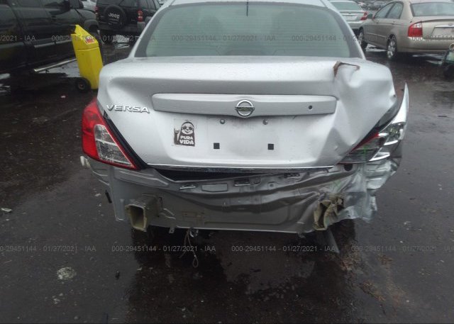 3N1CN7AP1JL861150 2018 NISSAN VERSA SEDAN