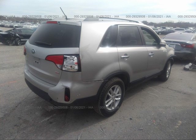 цена в сша 2015 KIA SORENTO 5XYKT3A62FG572002