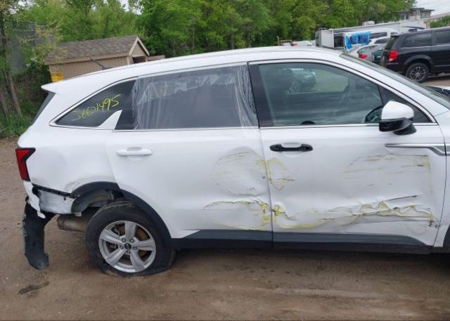 2021 KIA SORENTO(VIN: 5XYRGDLCXMG016898