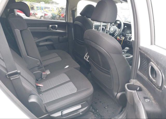 2021 KIA SORENTO(VIN: 5XYRGDLCXMG016898