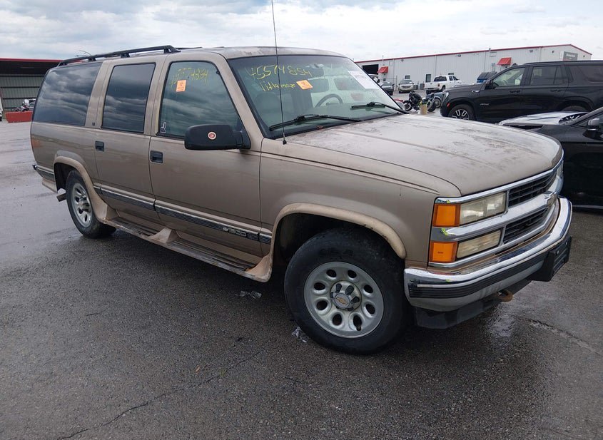 1996 Chevrolet Suburban 5.7L photo