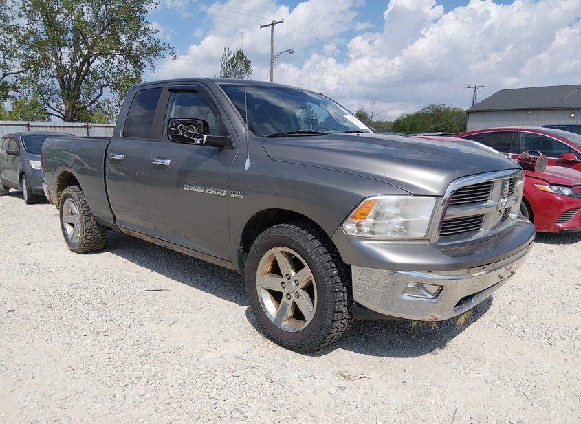 2012 Ram 1500 5.7L photo