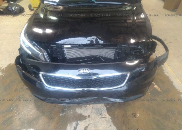 3KPFK4A75JE270132 2018 KIA FORTE