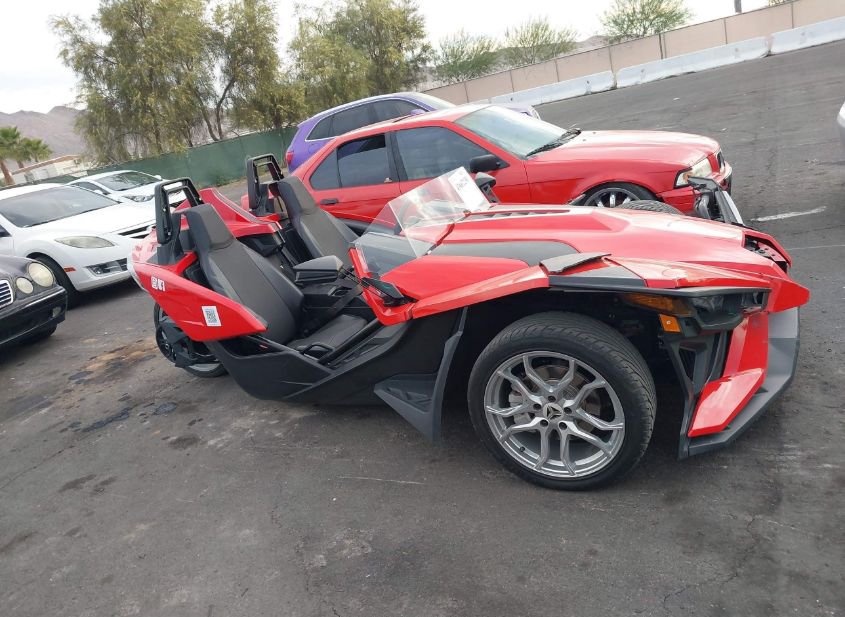 2021 POLARIS SLINGSHOT SL photo