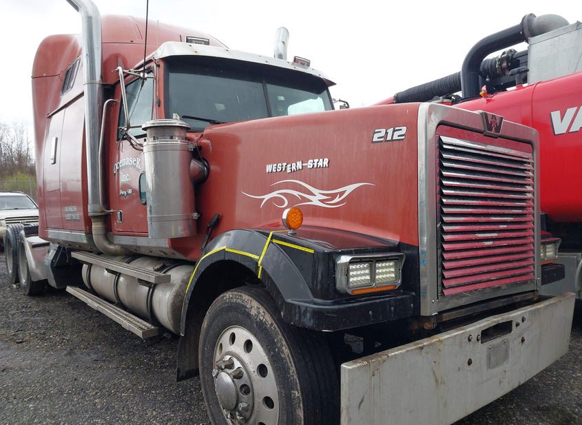 2000 Western Star/Auto Car Conventional photo