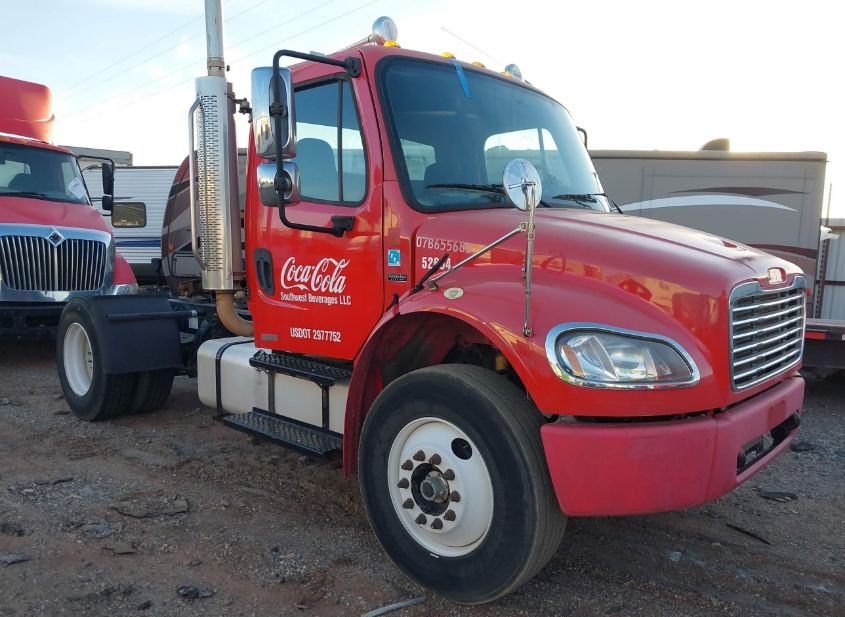 2007 FREIGHTLINER M2 106 MEDIUM DUTY photo