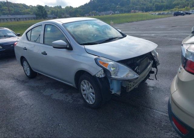 3N1CN7AP6KL821924 2019 NISSAN VERSA SEDAN