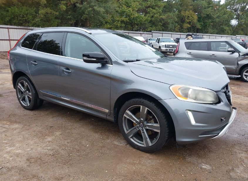 2017 VOLVO XC60 T5 DYNAMIC photo