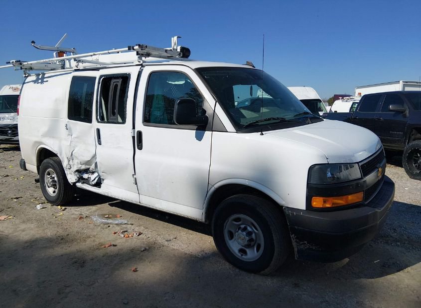 2024 CHEVROLET EXPRESS CARGO RWD 2500 REGULAR WHEELBASE WT photo