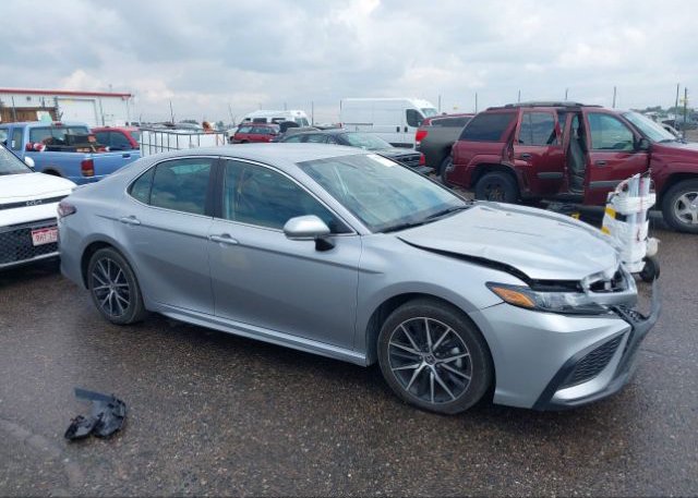 2022 TOYOTA CAMRY (VIN: 4T1G11AK3NU618202)