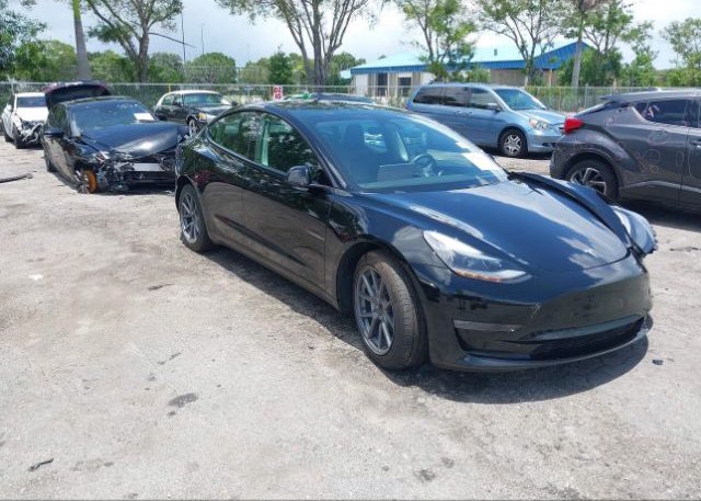 2021 TESLA MODEL 3 (VIN: 5YJ3E1EB1MF035636)