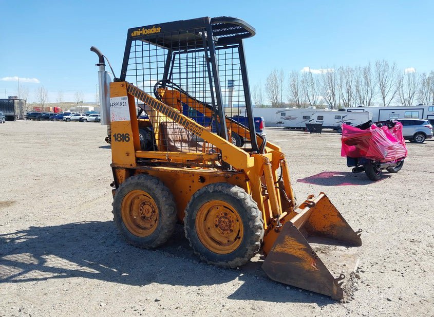 1981 Case 1816 photo