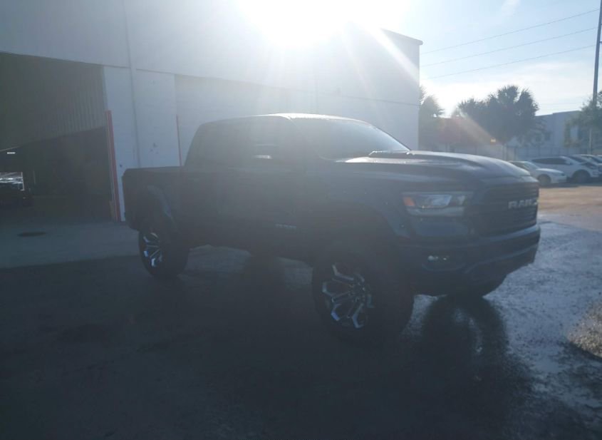 2022 RAM 1500 LARAMIE  4X4 5'7 BOX photo
